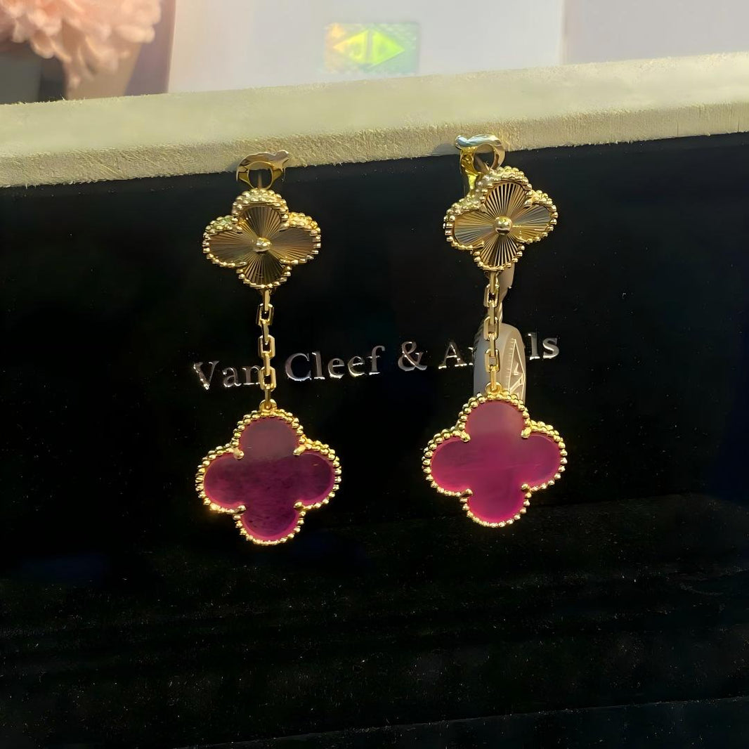 [Amore Jewelry]NEW CLOVER 2 MOTIF PINK ENAMEL EARRINGS