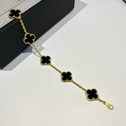 [Amore Jewelry] CLOVER 5 MOTIF ONYXS BRACELET COLLECTION