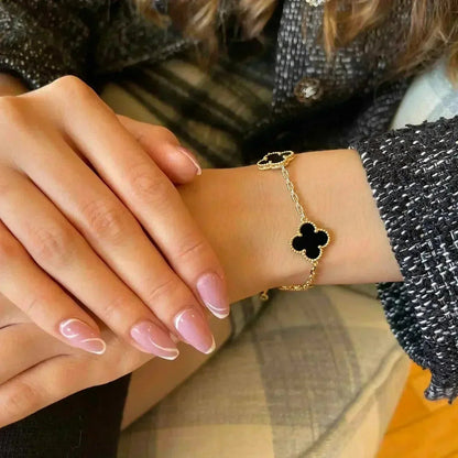 [Amore Jewelry] CLOVER 5 MOTIF ONYXS BRACELET COLLECTION