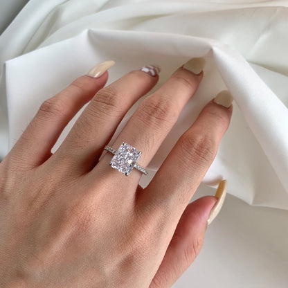 [Amore Jewelry]4.0 Carat Luxurious Engagement Ring