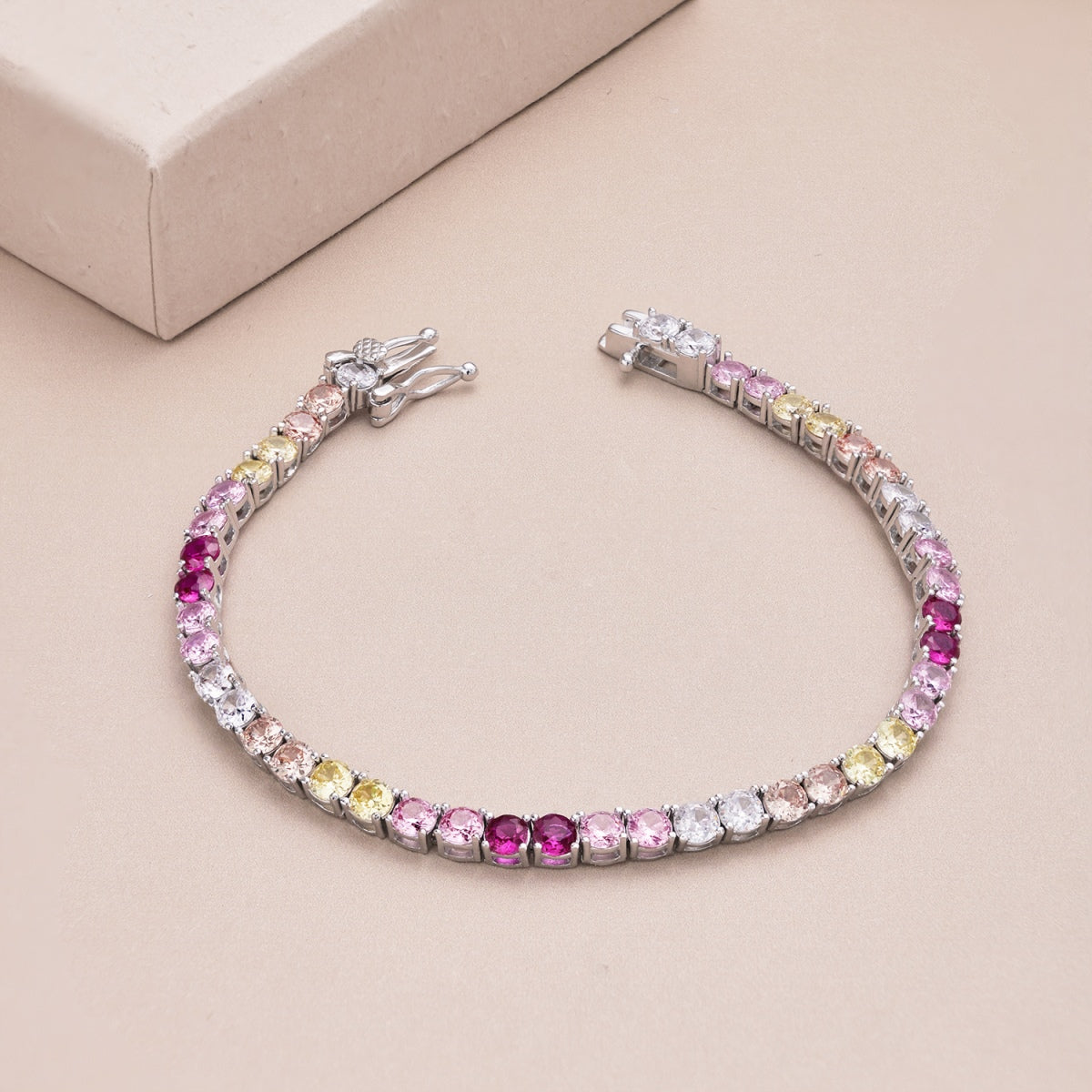 [Amore Jewelry]Radiant Colorful Round Cut Tennis Bracelet