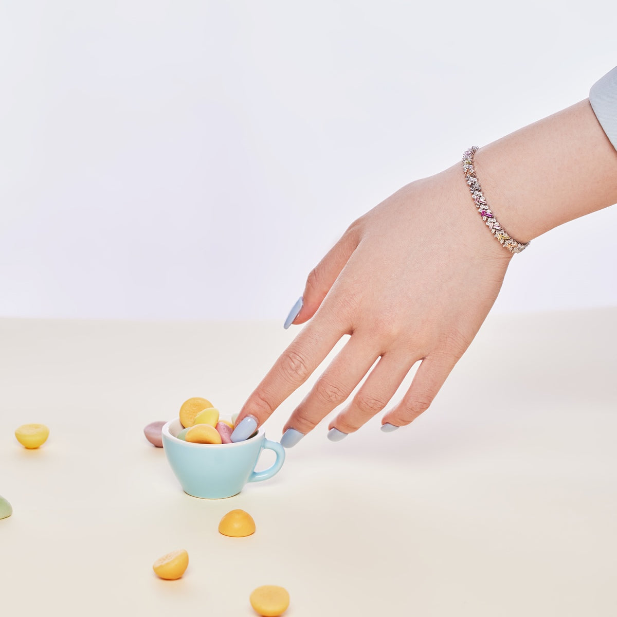 [Amore Jewelry]Dazzling Unique Multi Shape Daily Bracelet