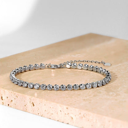 [Amore Jewelry]Ornate  Sparkling Round Cut Daily Bracelet