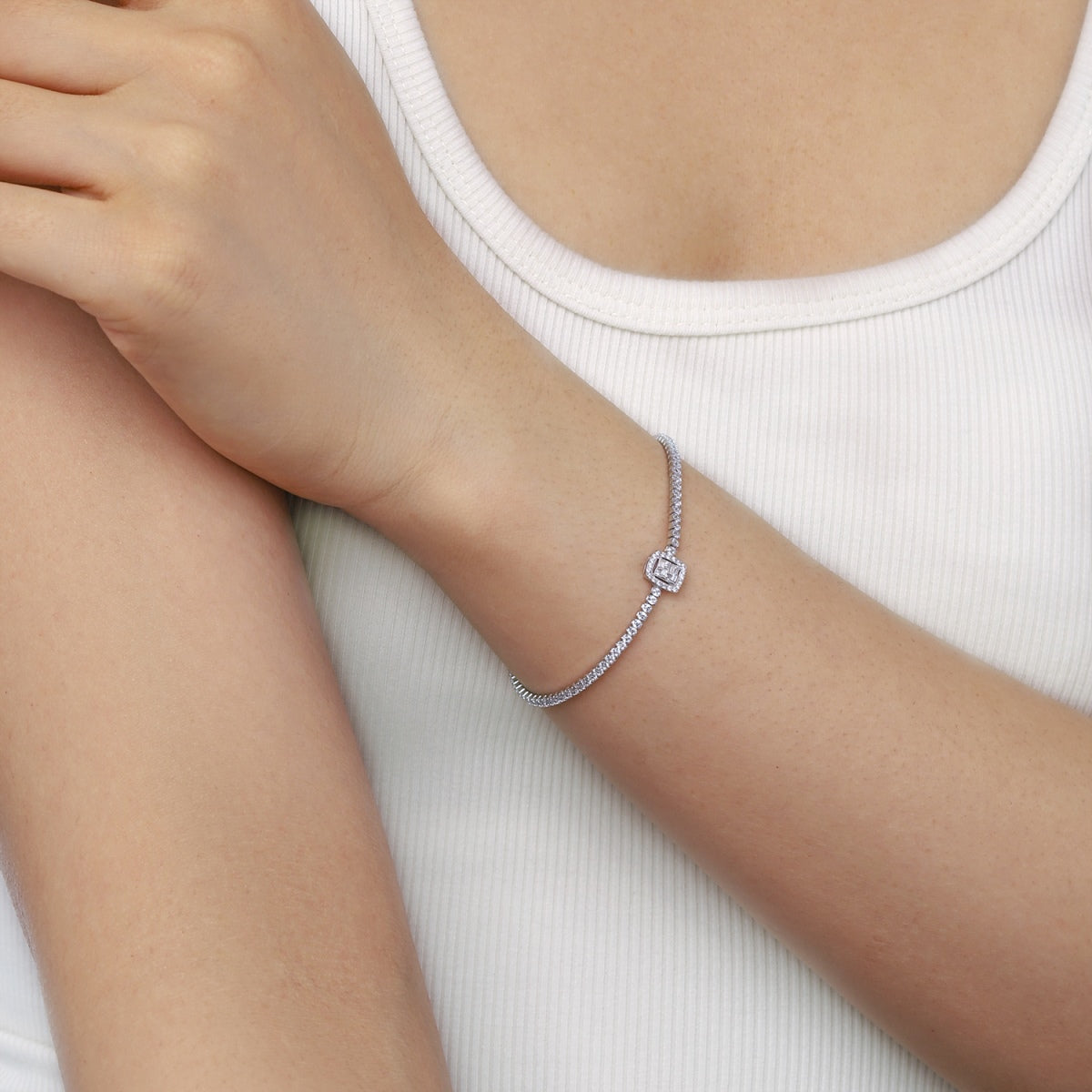 [Amore Jewelry]Luxurious Dazzling Square Shape Banquet Bracelet