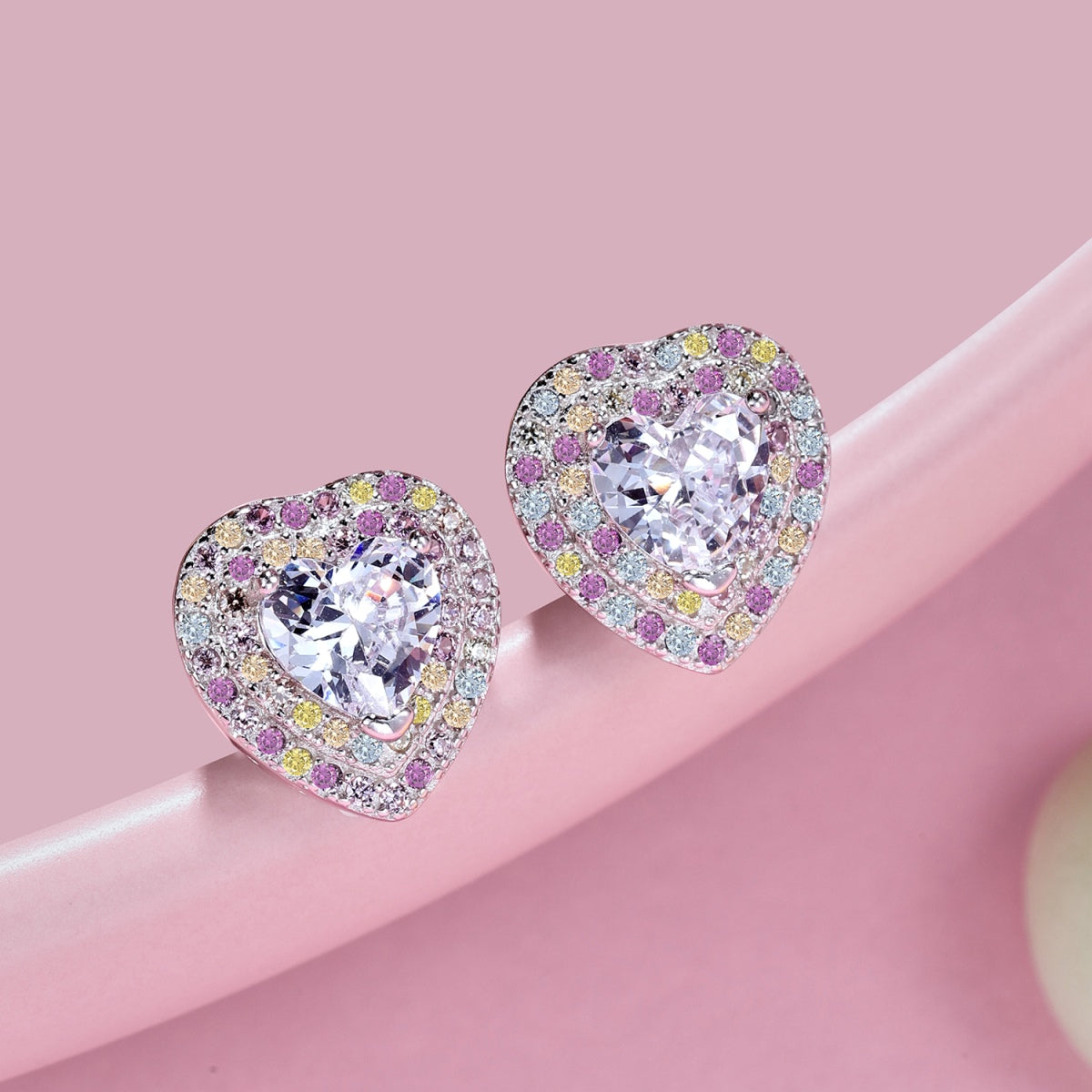 [Amore Jewelry]Dazzling Heart Shape Lover Earrings