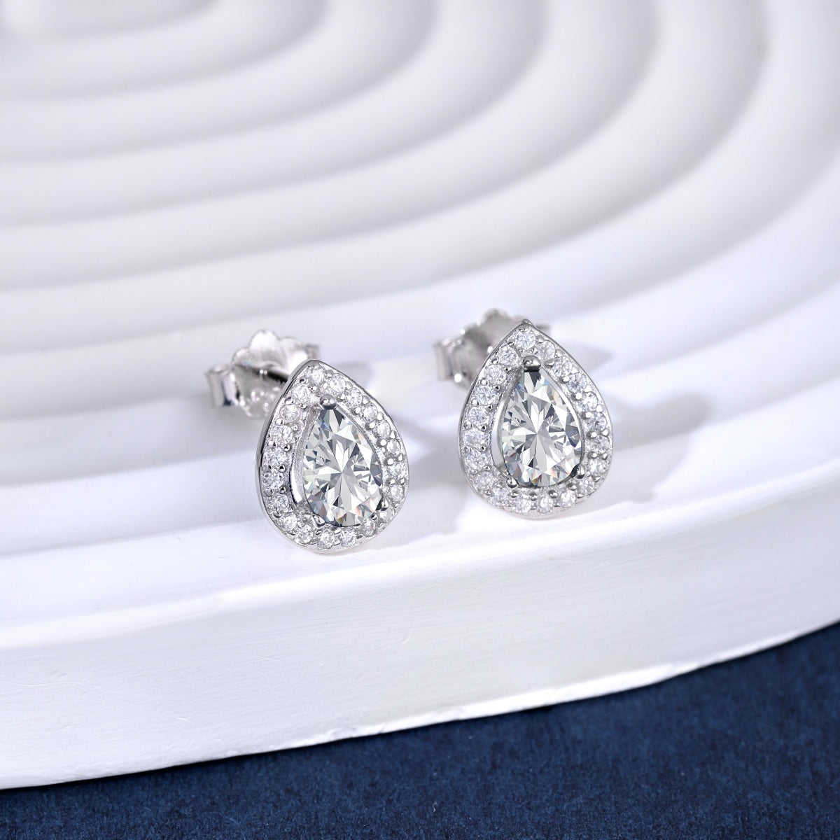 [Amore Jewelry]Luxurious Water Drop Shape Earrings
