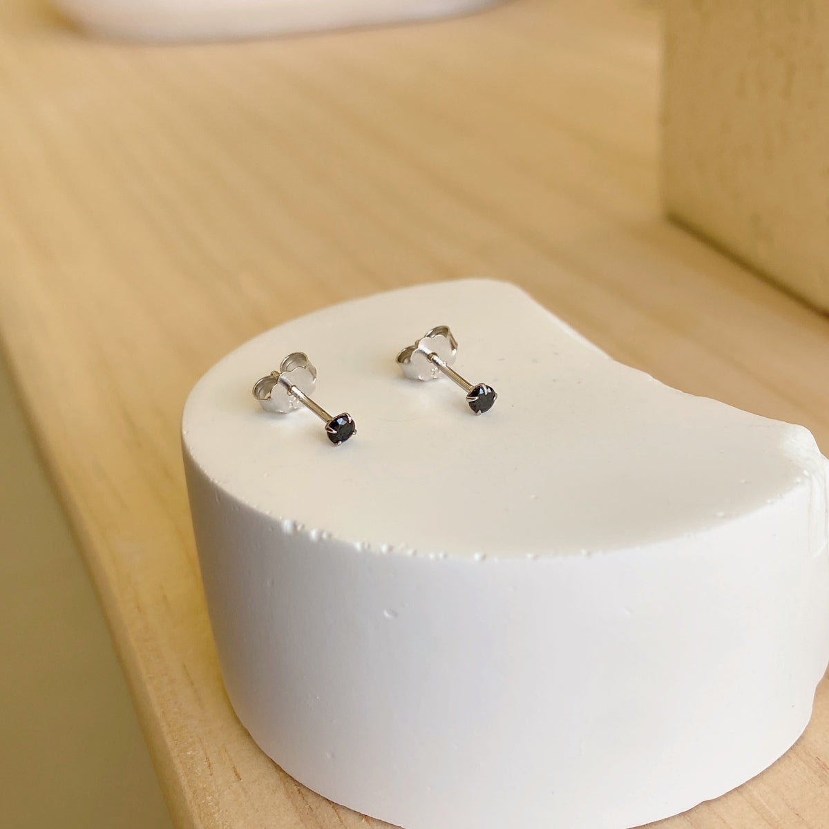 [Amore Jewelry]Delicate Solitaire Earrings