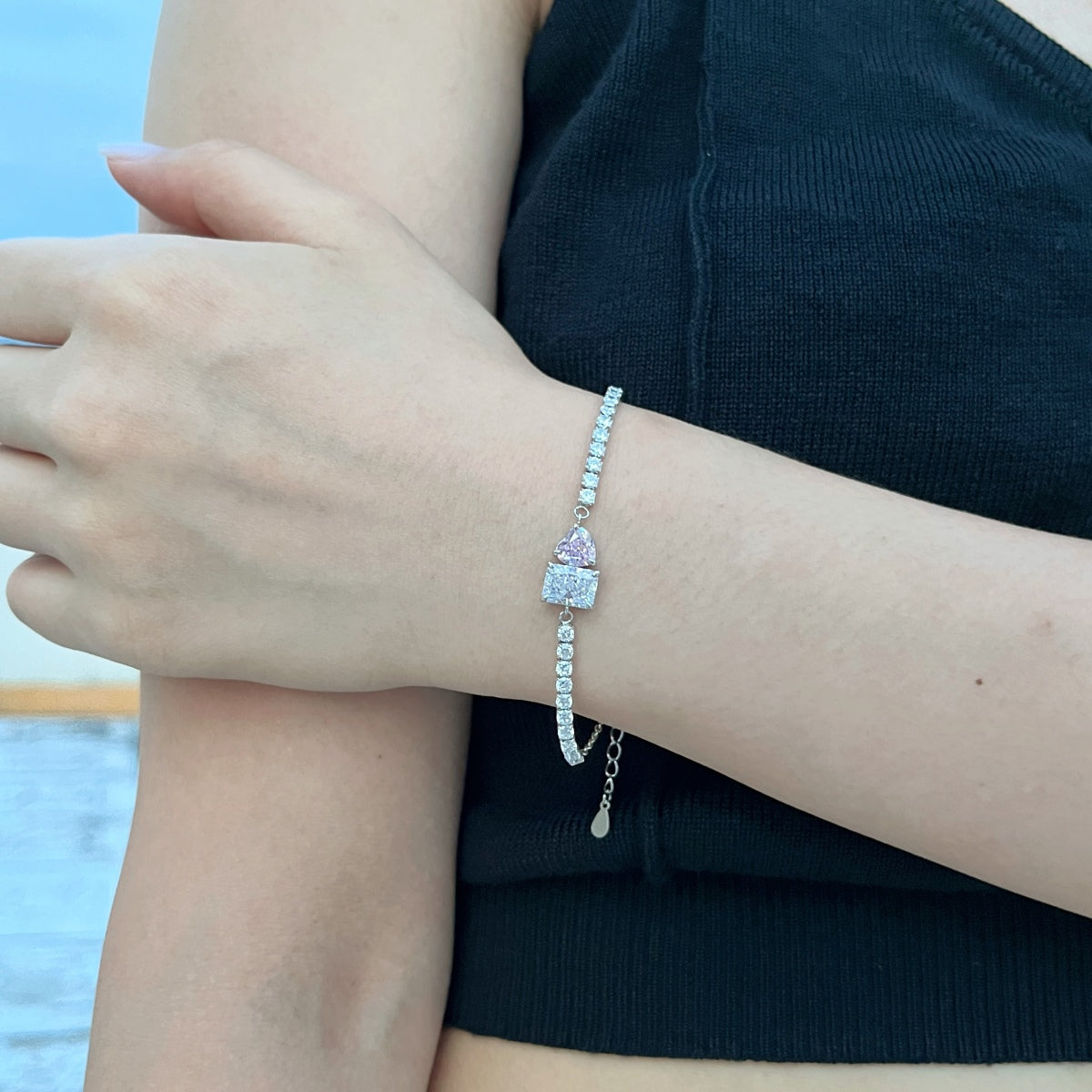 [Amore Jewelry]Dazzling Unique Multi Shape Lover Bracelet