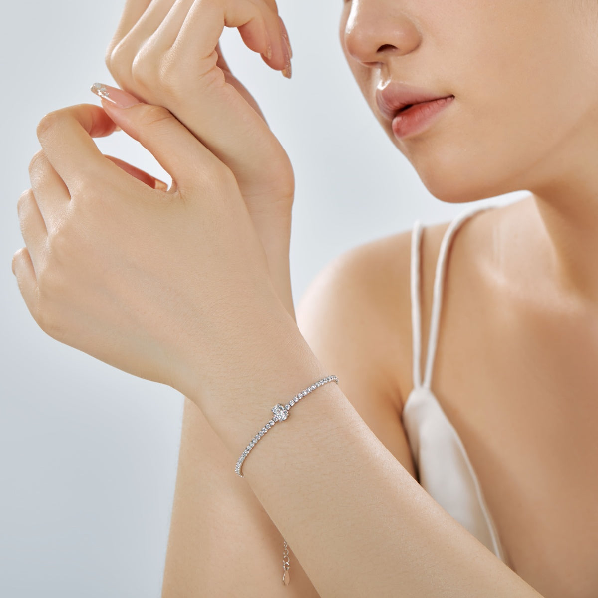 [Amore Jewelry]0.75 Carat Exquisite Oval Cut Daily Bracelet