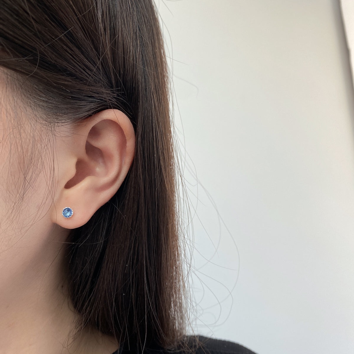 [Amore Jewelry]Sparkling Colorful Round Shape Earrings