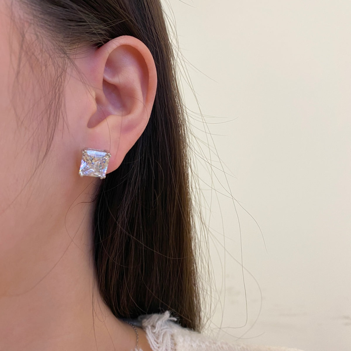 [Amore Jewelry]Delicate Square Shape Earrings