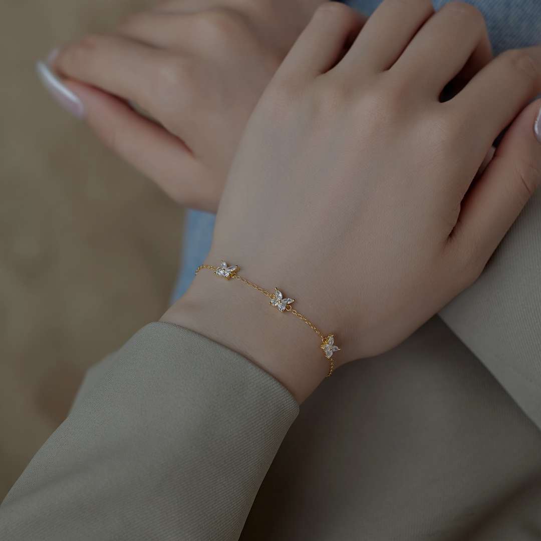 [Amore Jewelry]Radiant Butterfly Shape Necklace