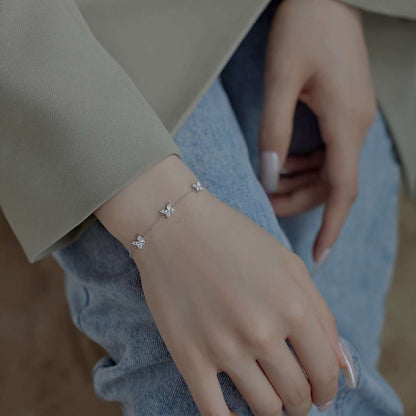 [Amore Jewelry]Radiant Butterfly Shape Necklace