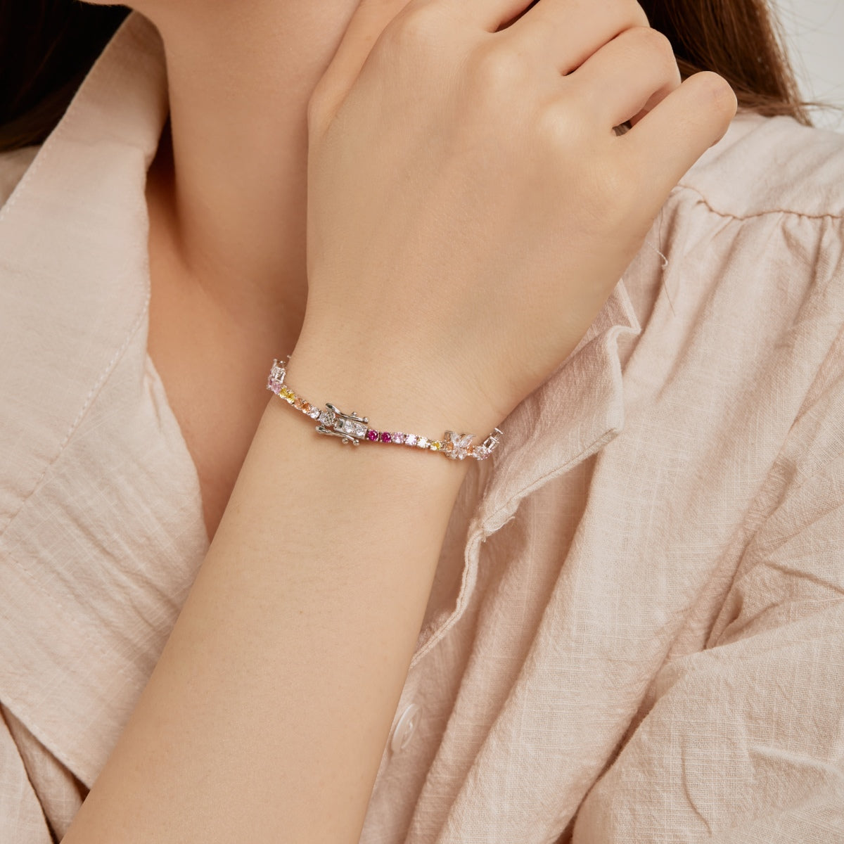 [Amore Jewelry]Ornate Colorful Butterfly Shape Round Cut Daily Bracelet