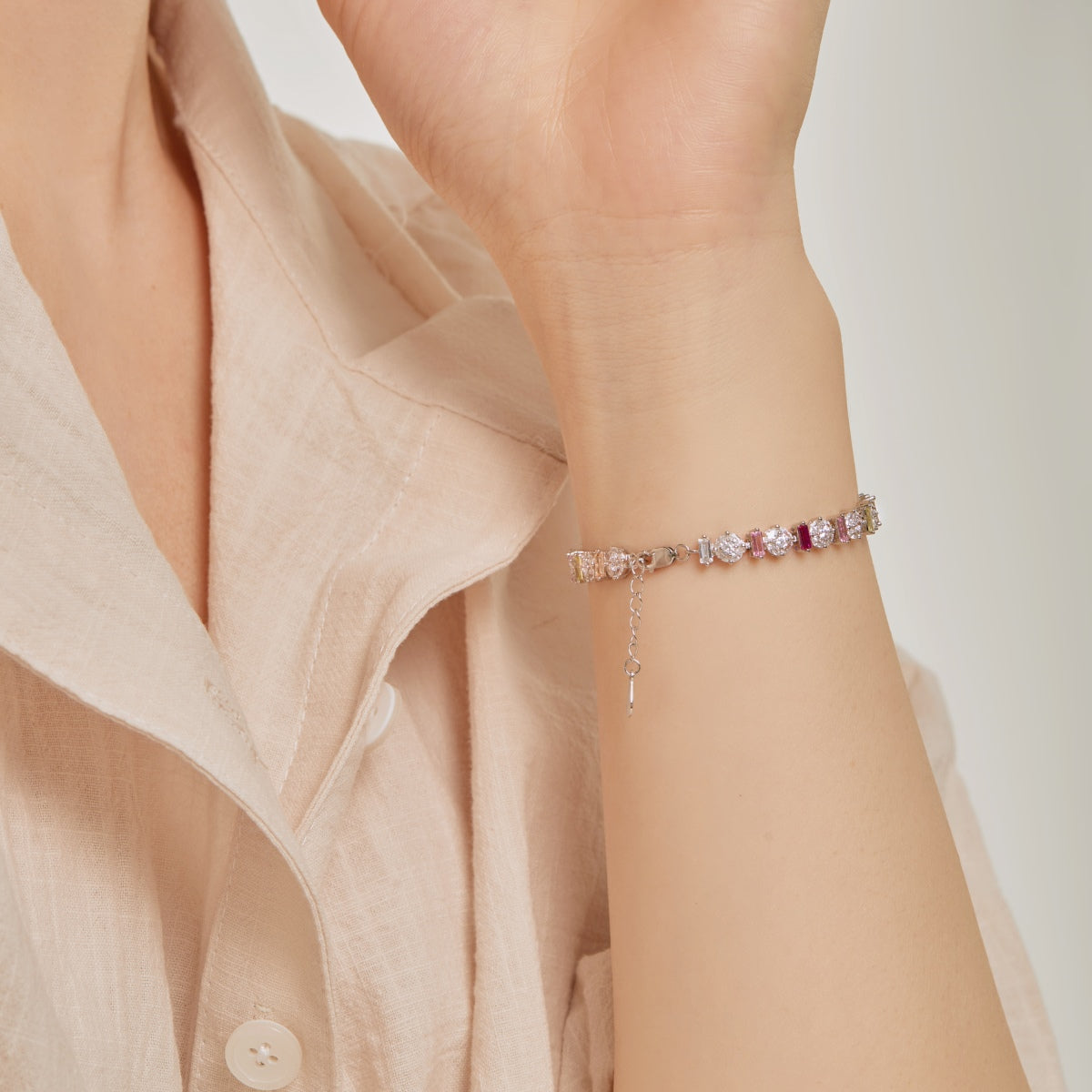 [Amore Jewelry]Radiant Colorful Round Shape Daily Bracelet