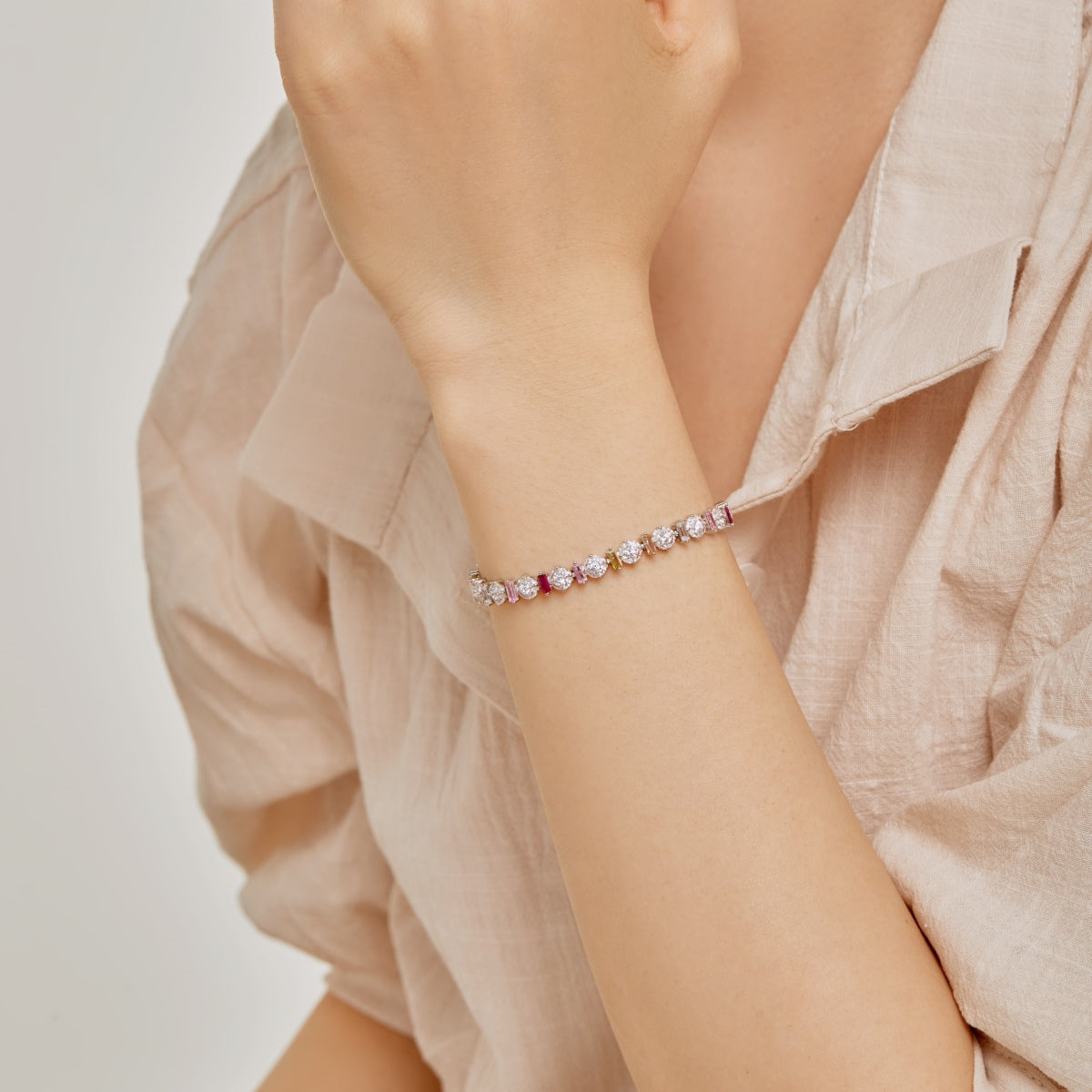 [Amore Jewelry]Radiant Colorful Round Shape Daily Bracelet