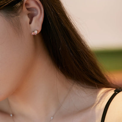 [Amore Jewelry]Dazzling Elegant Heart Cut Lover Earrings