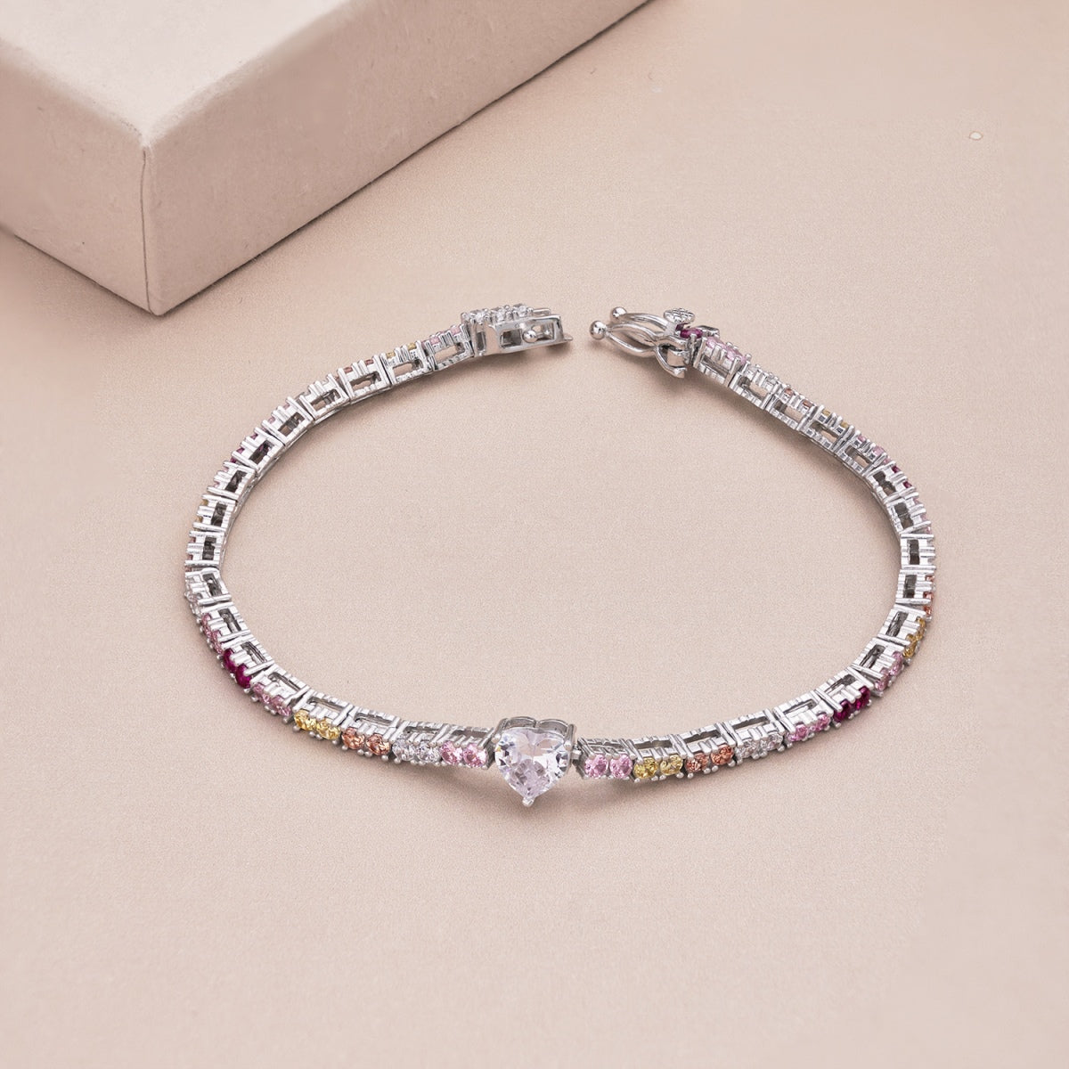 [Amore Jewelry]Delicate Romantic Heart Shape Lover Bracelet