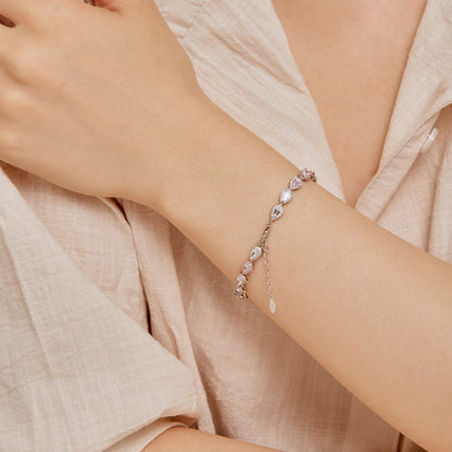 [Amore Jewelry]0.25 Carat Radiant Water Drop Shape Daily Bracelet