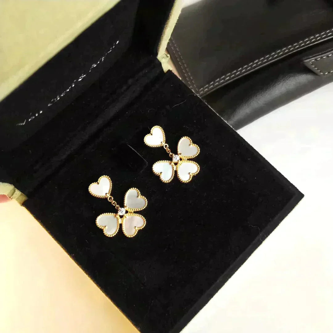 [Amore Jewelry]CLOVER SWEET WHITE MOP EARRINGS