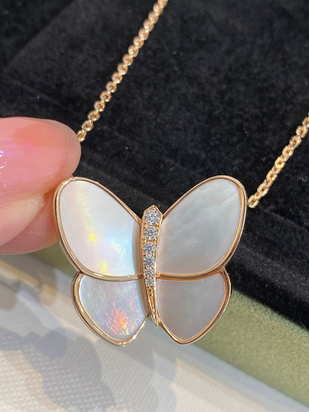 [Amore Jewelry]BUTTERFLY GOLD MOP DIAMOND NECKLACE