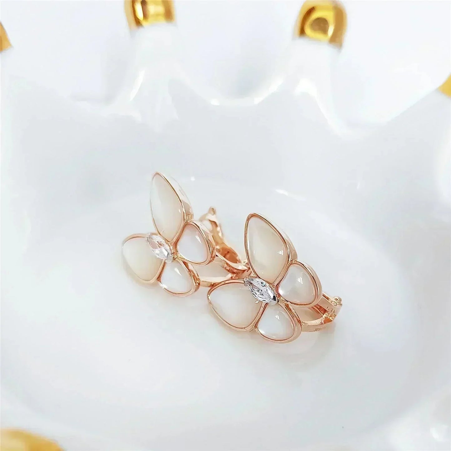 [Amore Jewelry]BUTTERFLY MOP DIAMOND EARRINGS