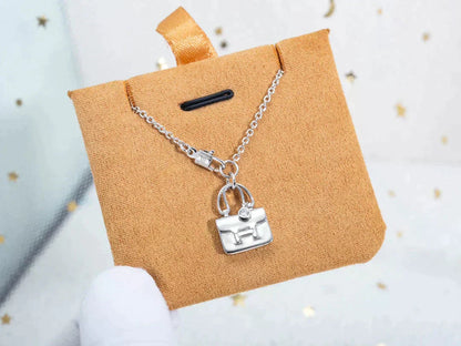 [Amore Jewelry]AMULETTE PEDANT SILVER NECKLACE
