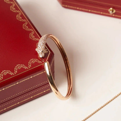 [Amore Jewelry]PANTHERE HALF DIAMOND OPEN BRACELET