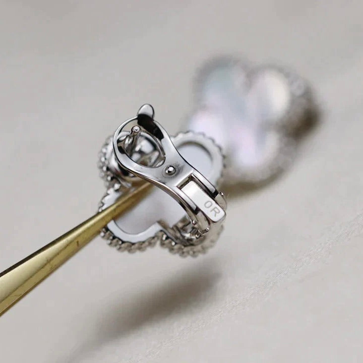 [Amore Jewelry]CLOVER MEDIUM 1 MOTIFS  WHITE MOP EARRINGS SILVER