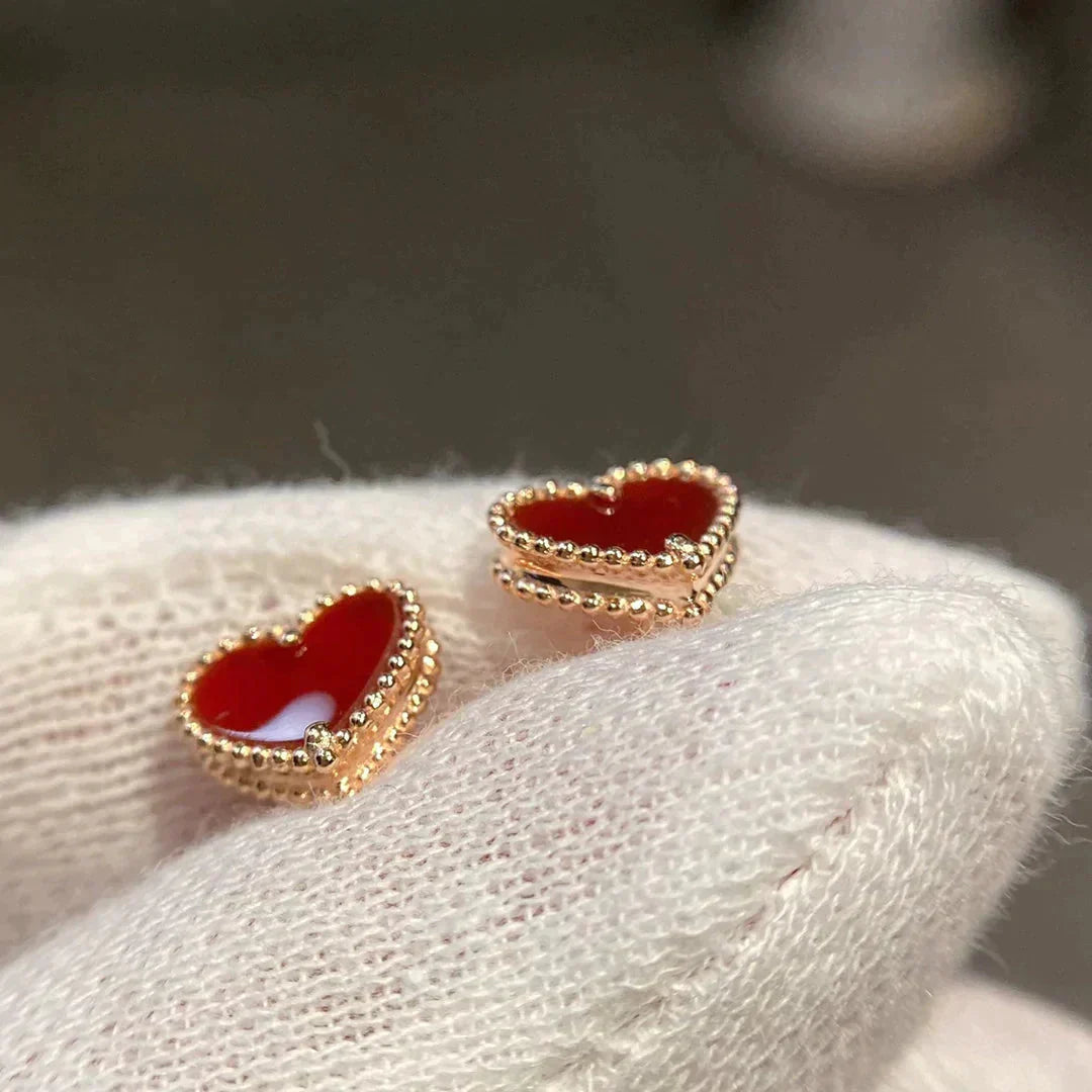 [Amore Jewelry]HEART CARNELIAN STUD EARRINGS