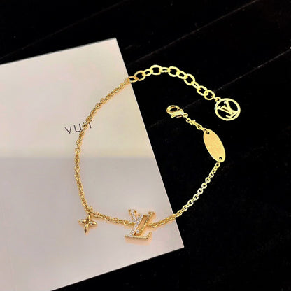 [Amore Jewelry]LOGO STAR MOTIF GOLD BRACELET