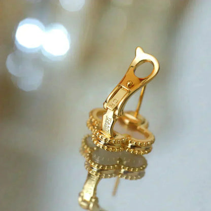 [Amore Jewelry]CLOVER MEDIUM 1 MOTIFS  WHITE MOP STUD EARRINGS