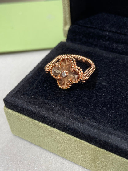 [Amore Jewelry]CLOVER RIVERSIBLE PINK GOLD RING