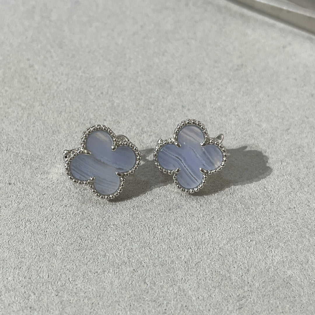 [Amore Jewelry]CLOVER CHALCEDONY SILVER STUD EARRINGS
