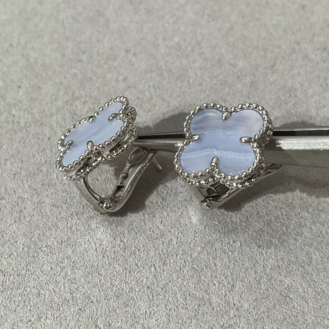 [Amore Jewelry]CLOVER CHALCEDONY SILVER STUD EARRINGS