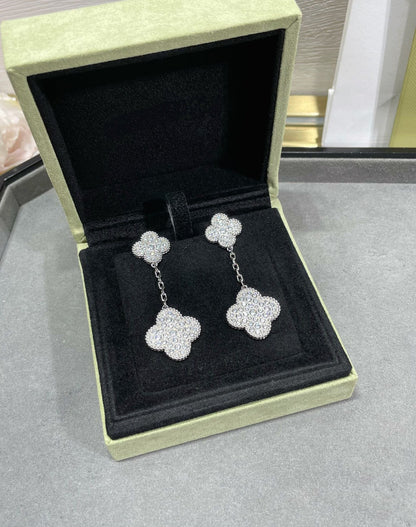 [Amore Jewelry]CLOVER 2 MOTIFS DIAMOND PAVED SILVER EARRINGS