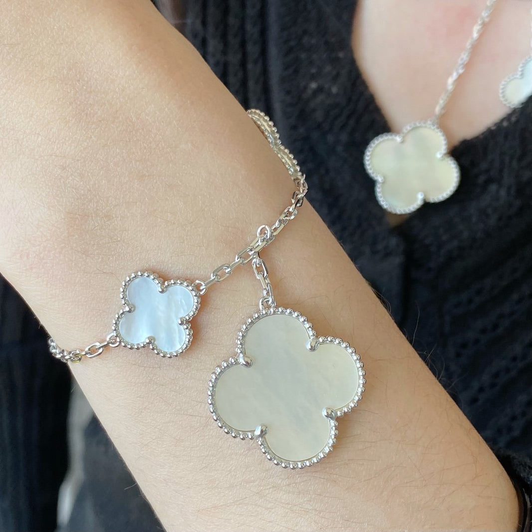 [Amore Jewelry]CLOVER 5 MOTIF WHITE MOP SILVER BRACELET