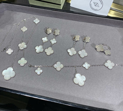 [Amore Jewelry]CLOVER 5 MOTIF WHITE MOP SILVER BRACELET