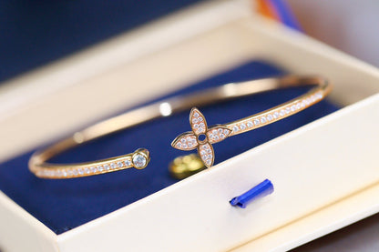 [Amore Jewelry]IDYLLE PINK GOLD OPEN BRACELET DIAMOND PAVED