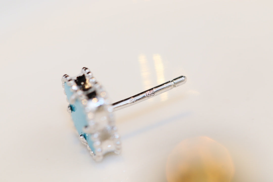 [Amore Jewelry]CLOVER MINI TURQUOISE SILVER STUD EARRINGS