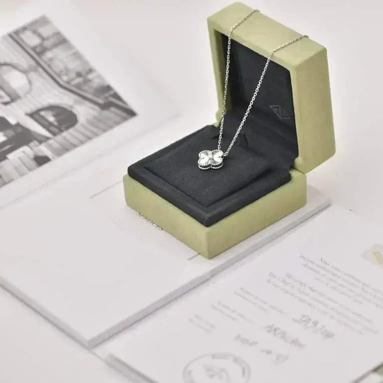 [Amore Jewelry]CLOVER  15MM DIAMOND LASER NECKLACE SILVER