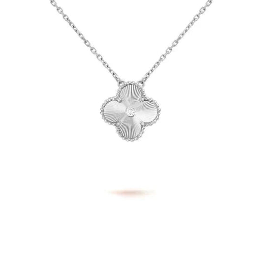 [Amore Jewelry]CLOVER  15MM DIAMOND LASER NECKLACE SILVER