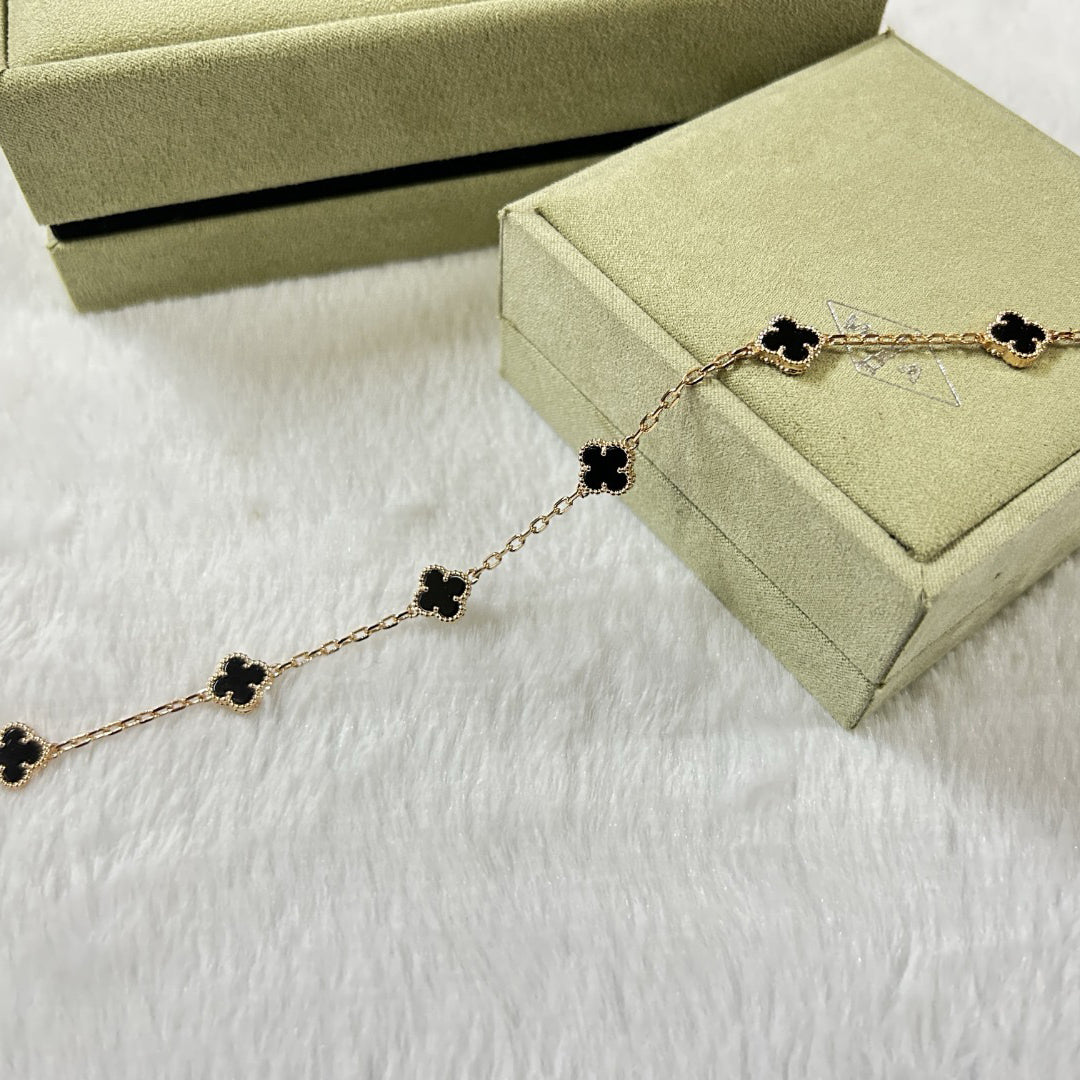 [Amore Jewelry]CLOVER 6 MOTIF  ONYXS BRACELET