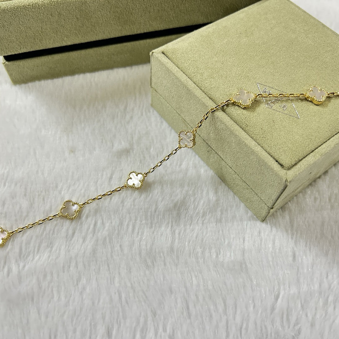 [Amore Jewelry]CLOVER 6 MOTIF WHITE MOP BRACELET