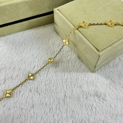 [Amore Jewelry]CLOVER 6 MOTIF DIAMOND BRACELET