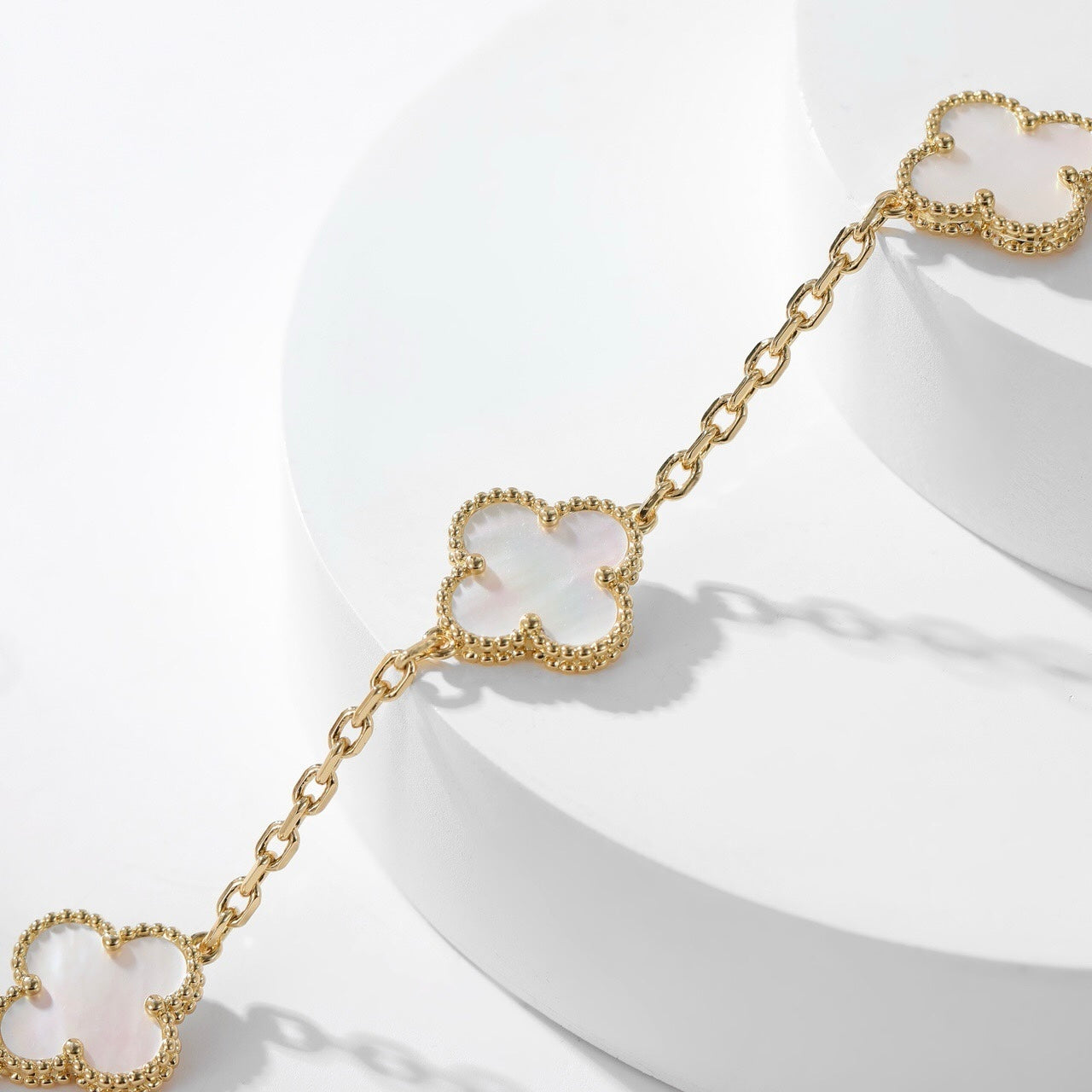 [Amore Jewelry]CLOVER 10 MOTIFS WHITE MOTHER OF PEARL NECKLACE
