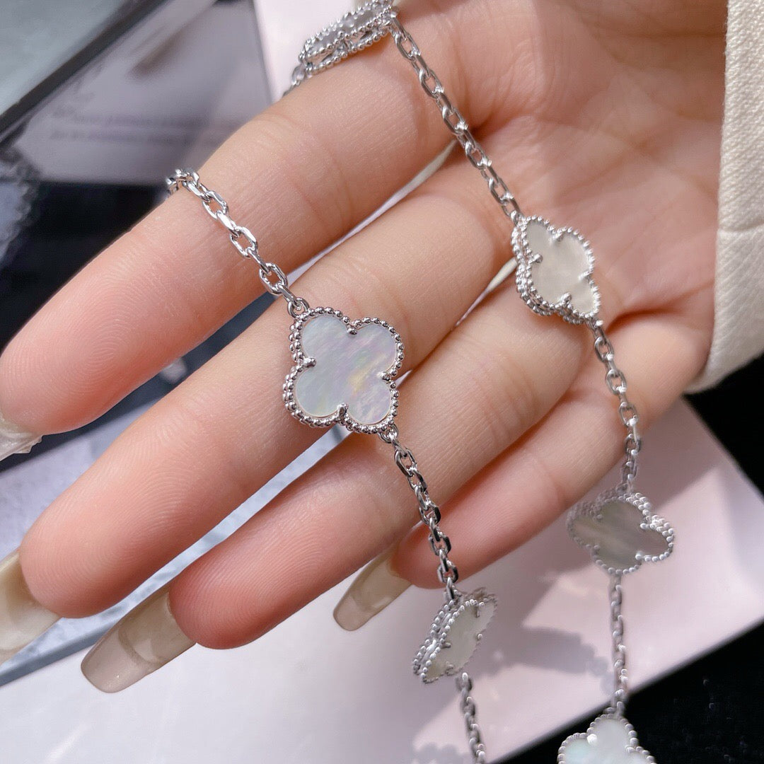 [Amore Jewelry]CLOVER 10 MOTIFS WHITE MOTHER OF PEARL NECKLACE
