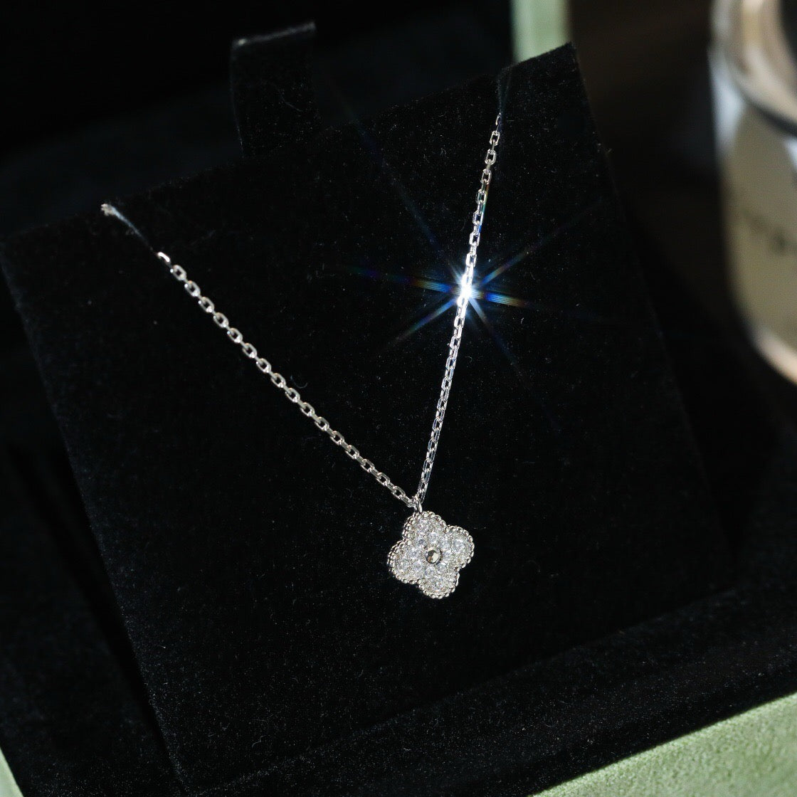 [Amore Jewelry]CLOVER MINI 9.5MM PENDANT DIAMOND NECKLACE