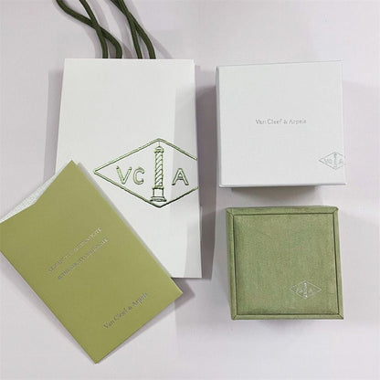 [Amore Jewelry]VA CLOVER BRACELET NECKLACE RING BOX GIFT BAG