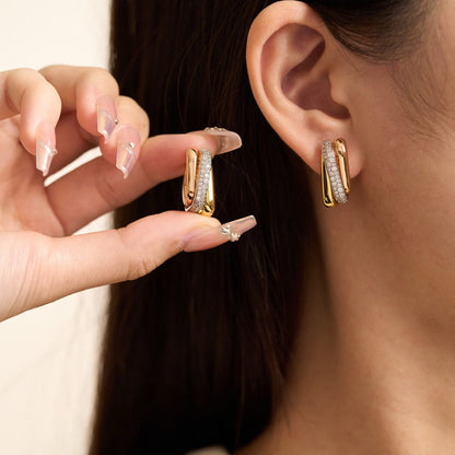 [Amore Jewelry]TRINITY HALF DIAMOND  CUSHION EARRINGS